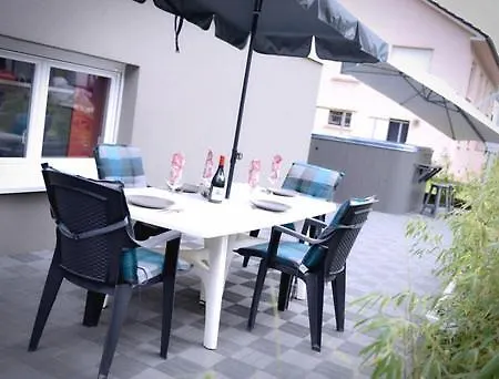 Guest house Jacuzzi Et Sauna Privatifs
