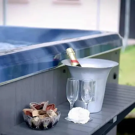 ゲストハウス Jacuzzi Et Sauna Privatifs Volmerange-Les-Mines