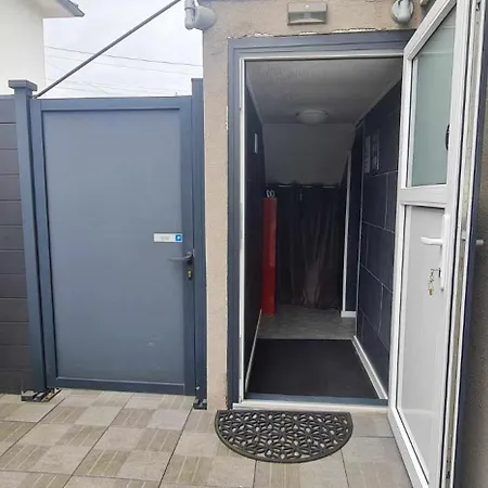 ゲストハウス Jacuzzi Et Sauna Privatifs Volmerange-Les-Mines